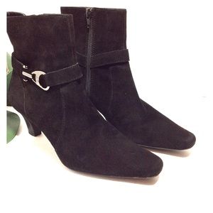 Anne Klein Suede Akgrantham Ankle Boot